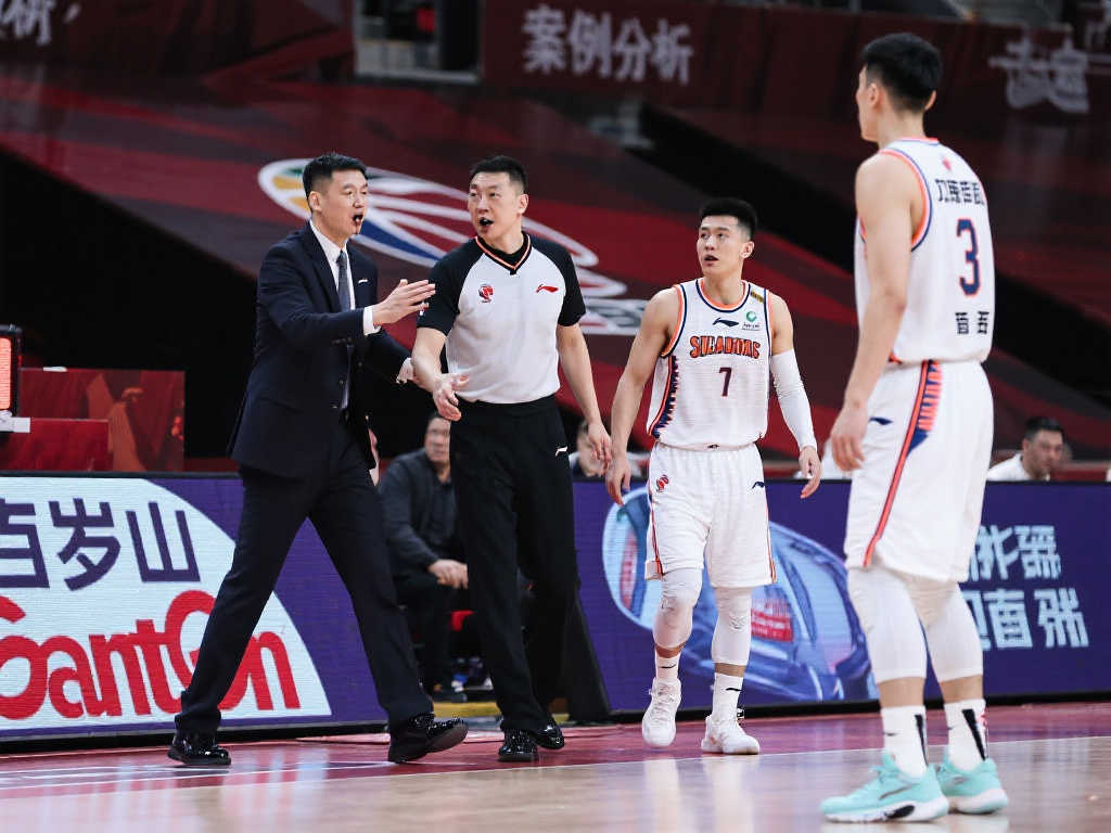 提升和裁判 提升和裁判